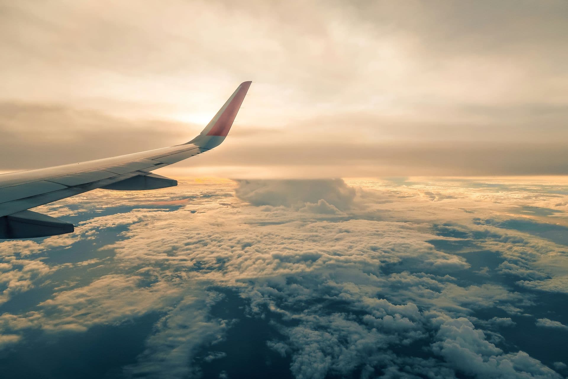 Aviation vs Conservation: The Tension Between Tourism Growth and Environmental Impact