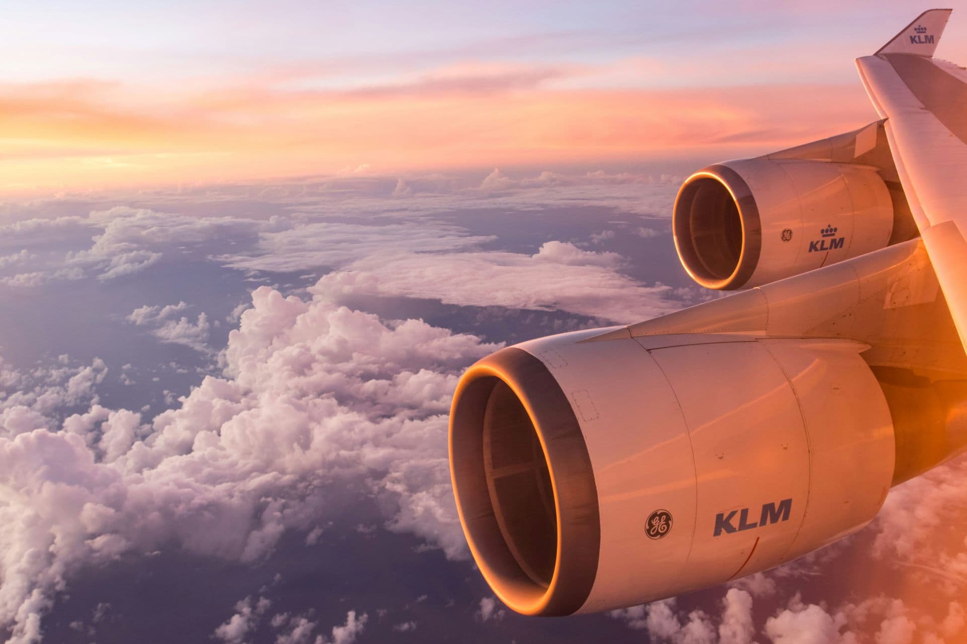 Eco-Route Tourism: How Flight Paths Affect Destinations