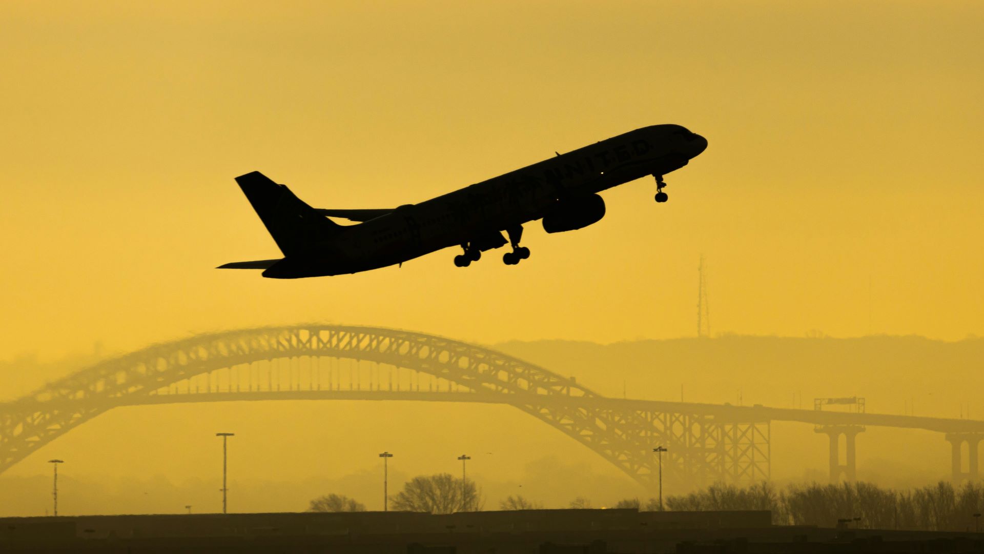 frequent-flyer-secrets-how-to-travel-better-for-less-2.jpg