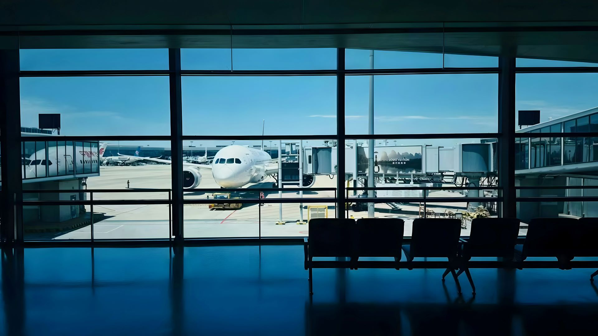 from-take-off-to-touchdown-airlines-as-architects-of-travel